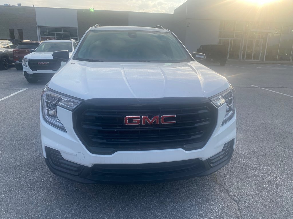 GMC Terrain SLE 2024 à Terrebonne, Québec - 2 - w1024h768px