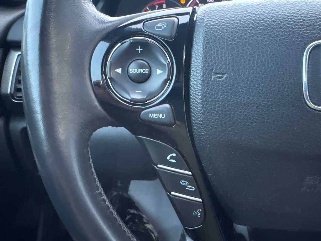 2016 Honda Accord Coupe TOURING  AT CUIR TOIT NAV JAMAIS ACCIDENTÉ in Boucherville, Quebec - 18 - w1024h768px