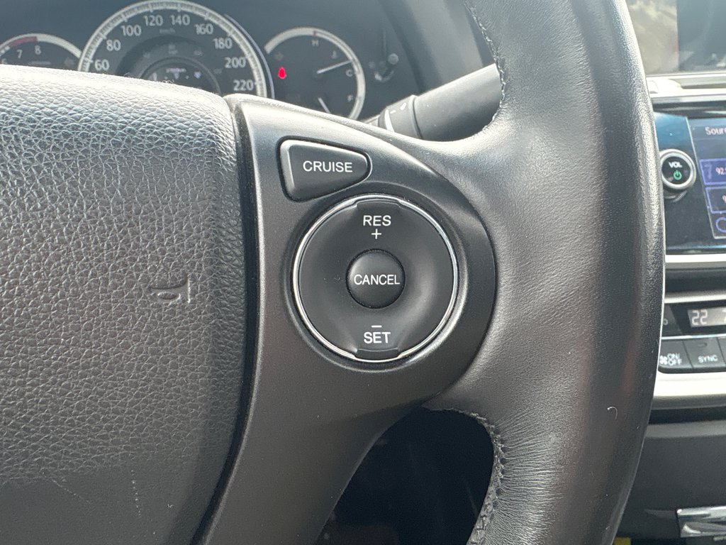 2013 Honda Accord Sedan EX-L, BAS KM, 1 PROPRIO in Boucherville, Quebec - 23 - w1024h768px