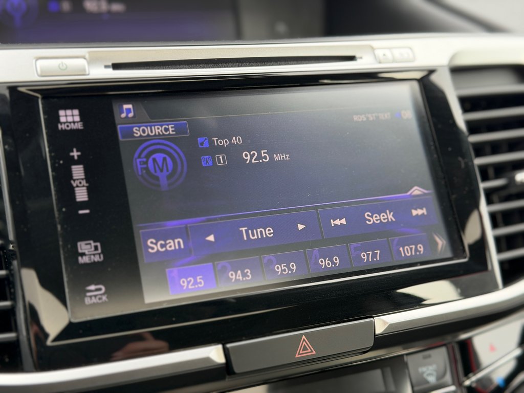 2016 Honda ACCORD EX-L Cuir Toit Ouvrant Bas Kilométrage in Terrebonne, Quebec - 19 - w1024h768px