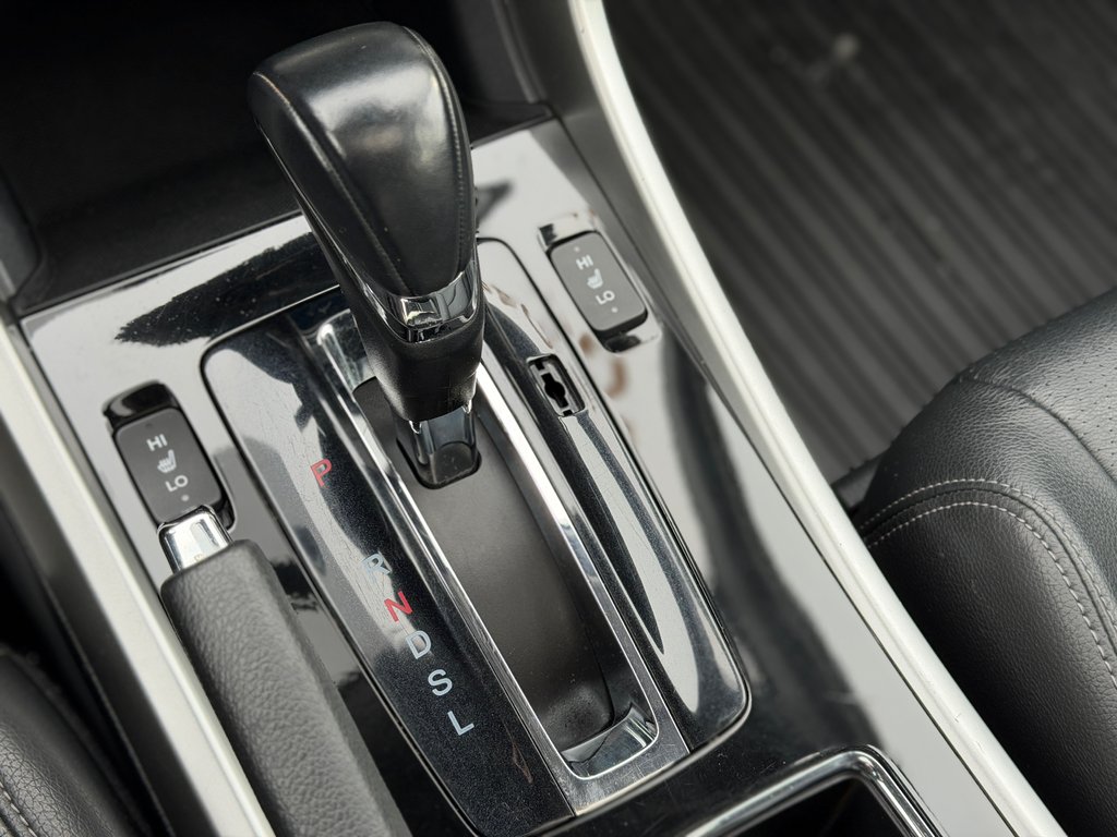 2016 Honda ACCORD EX-L Cuir Toit Ouvrant Bas Kilométrage in Terrebonne, Quebec - 21 - w1024h768px