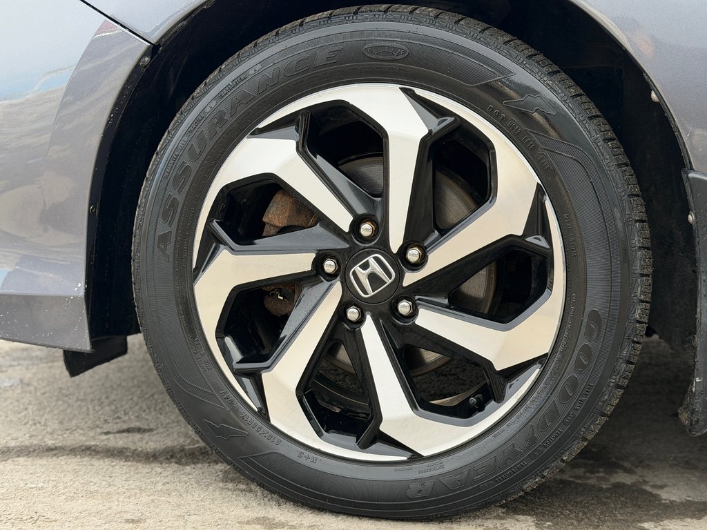 2016 Honda ACCORD EX-L Cuir Toit Ouvrant Bas Kilométrage in Terrebonne, Quebec - 27 - w1024h768px