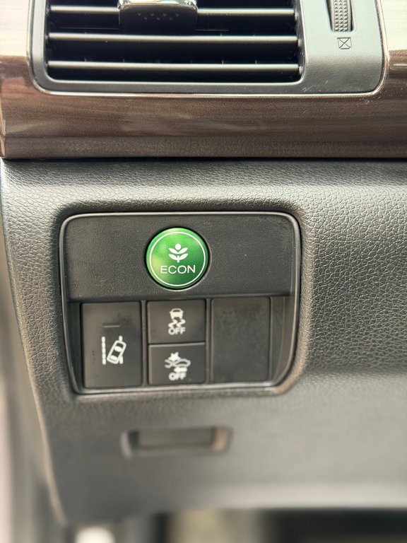 2016 Honda ACCORD EX-L Cuir Toit Ouvrant Bas Kilométrage in Terrebonne, Quebec - 12 - w1024h768px