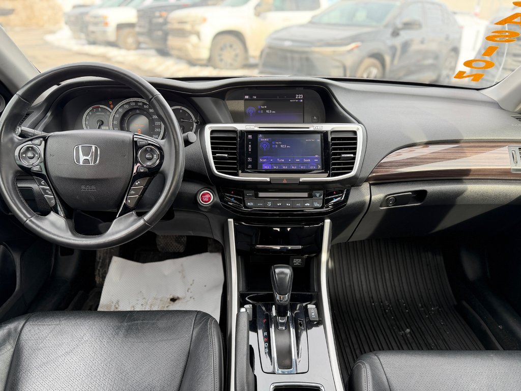 2016 Honda ACCORD EX-L Cuir Toit Ouvrant Bas Kilométrage in Terrebonne, Quebec - 24 - w1024h768px