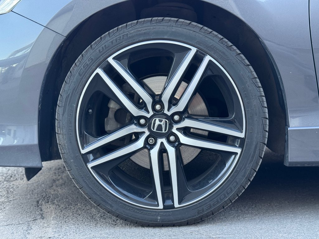 2017 Honda Accord Sport Toit Ouvrant Bas Kilométrage in Terrebonne, Quebec - 27 - w1024h768px