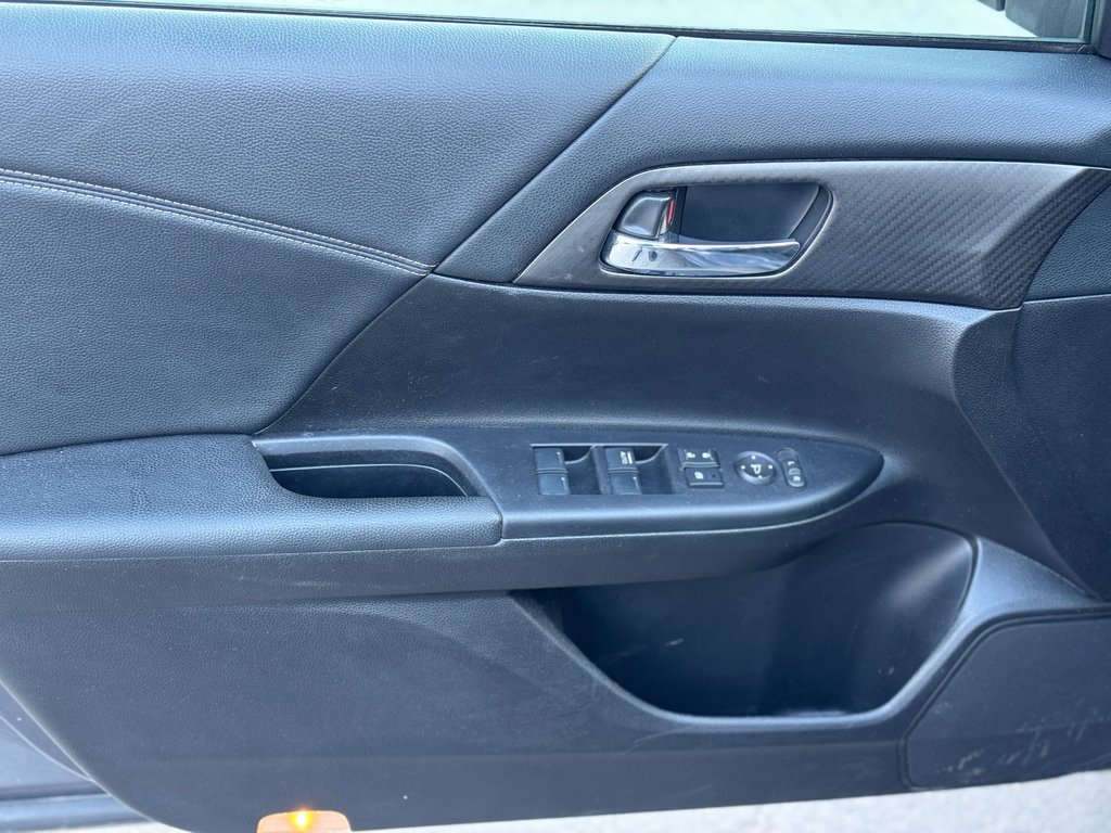2017 Honda Accord Sport Toit Ouvrant Bas Kilométrage in Terrebonne, Quebec - 7 - w1024h768px