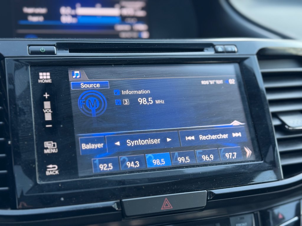 2017 Honda Accord Sport Toit Ouvrant Bas Kilométrage in Terrebonne, Quebec - 19 - w1024h768px