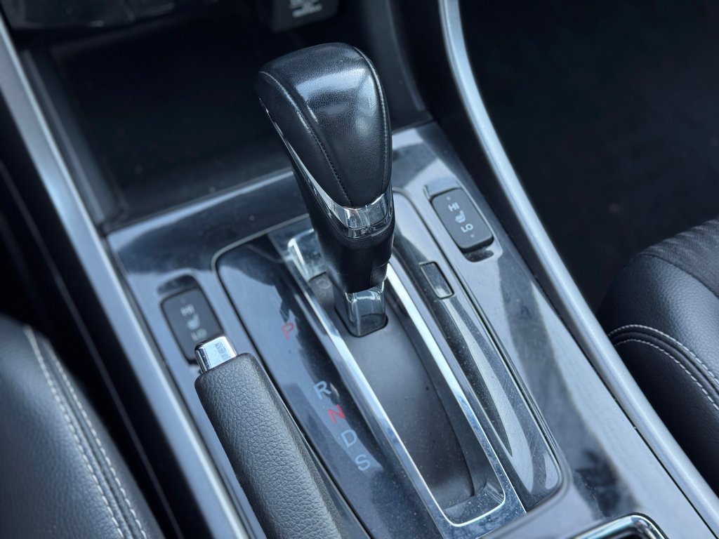 2017 Honda Accord Sport Toit Ouvrant Bas Kilométrage in Terrebonne, Quebec - 21 - w1024h768px