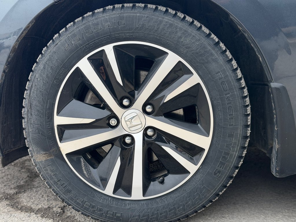 2022 Honda Civic Hatchback LX Air Climatisé Caméra De Recul in Terrebonne, Quebec - 24 - w1024h768px