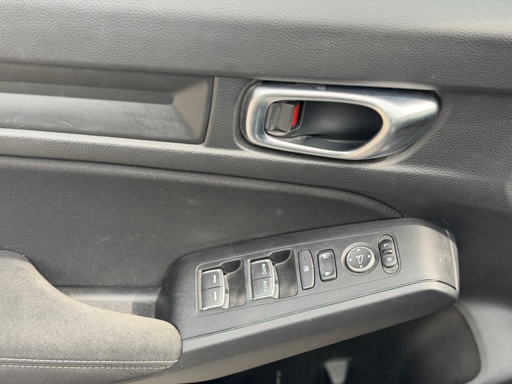 2022 Honda Civic Hatchback LX Air Climatisé Caméra De Recul in Terrebonne, Quebec - 8 - w1024h768px