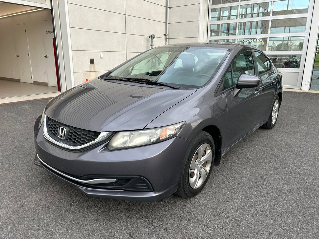 2014 Honda Civic Sedan LX in Boucherville, Quebec - 1 - w1024h768px