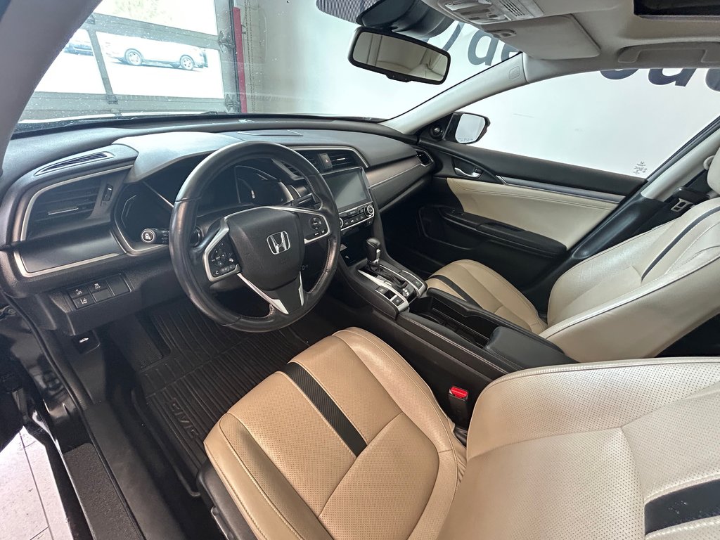 Honda Civic Sedan TOURING 2016 à Boucherville, Québec - 16 - w1024h768px