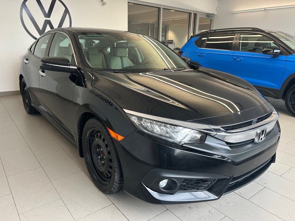 Honda Civic Sedan TOURING 2016 à Boucherville, Québec - 3 - w1024h768px