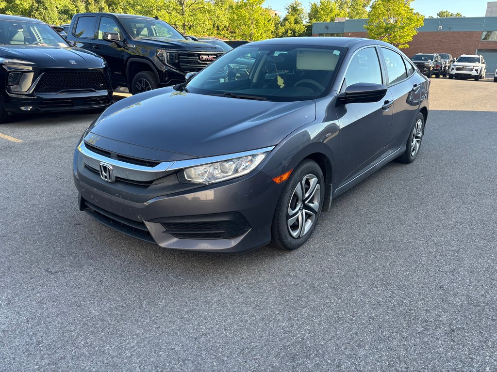 2017 Honda Civic Sedan in Montreal, Quebec - 3 - w1024h768px