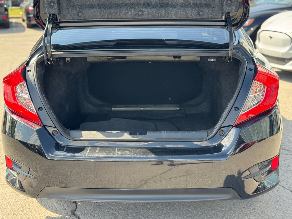 2018 Honda Civic Touring Navigation Toit Ouvrant in Terrebonne, Quebec - 26 - w1024h768px