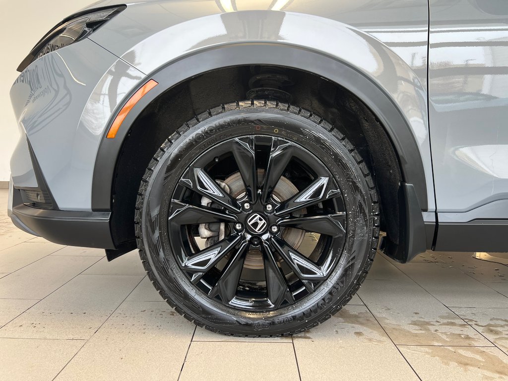 Honda CR-V Hybrid Touring 2024 à Boucherville, Québec - 8 - w1024h768px