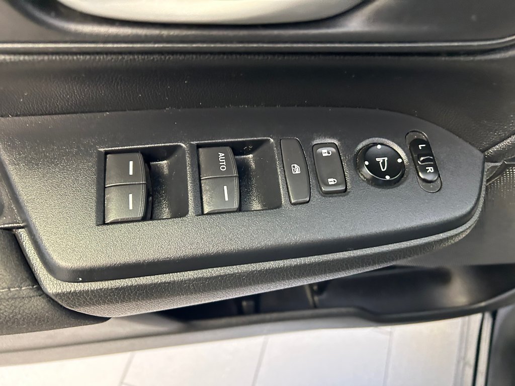 Honda CR-V LX 2019 à Boucherville, Québec - 16 - w1024h768px