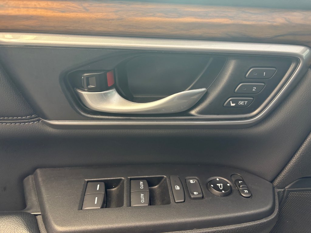 2019 Honda CR-V EX-L in Boucherville, Quebec - 15 - w1024h768px