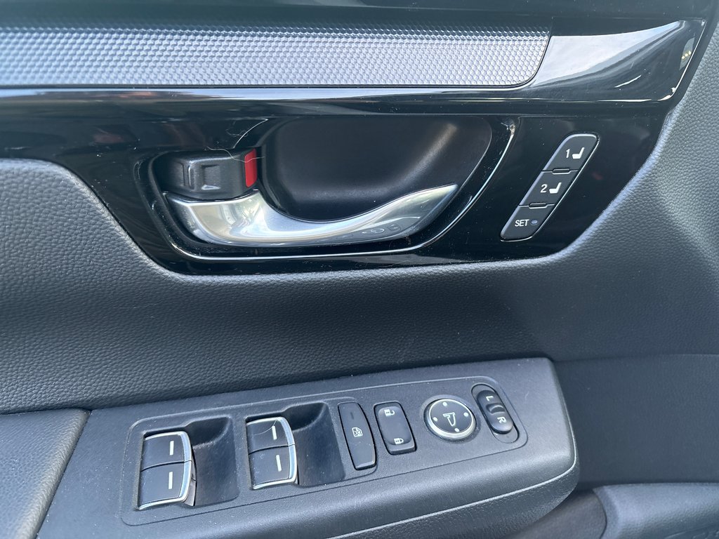 Honda CR-V EX-L 1 PROPIO JAMAIS ACCIDENTÉ CUIR TOIT 2023 à Boucherville, Québec - 25 - w1024h768px