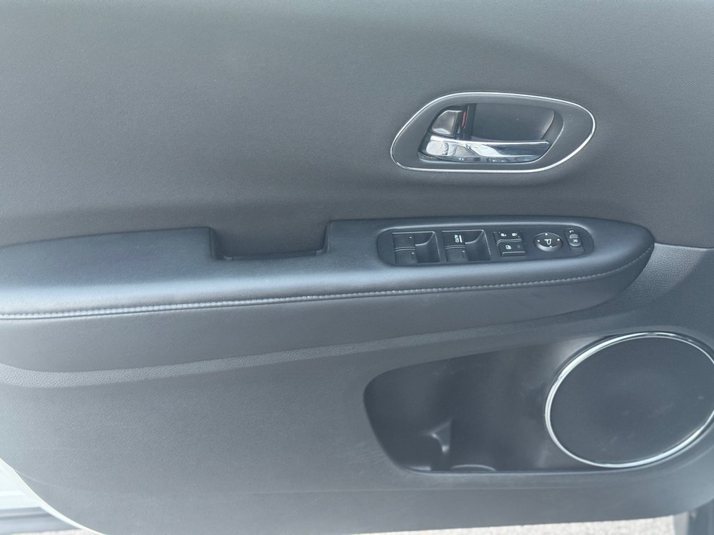 Honda HR-V EX AWD Toit Ouvrant Caméra De Recul 2017 à Terrebonne, Québec - 8 - w1024h768px