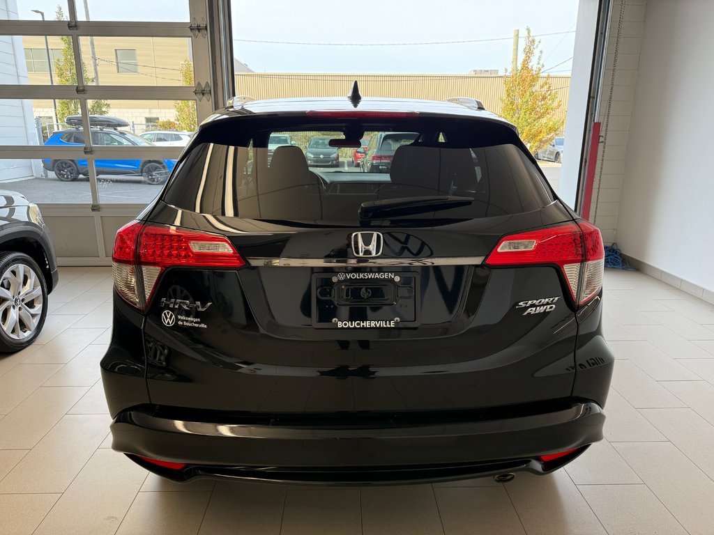 2019 Honda HR-V Sport in Boucherville, Quebec - 8 - w1024h768px