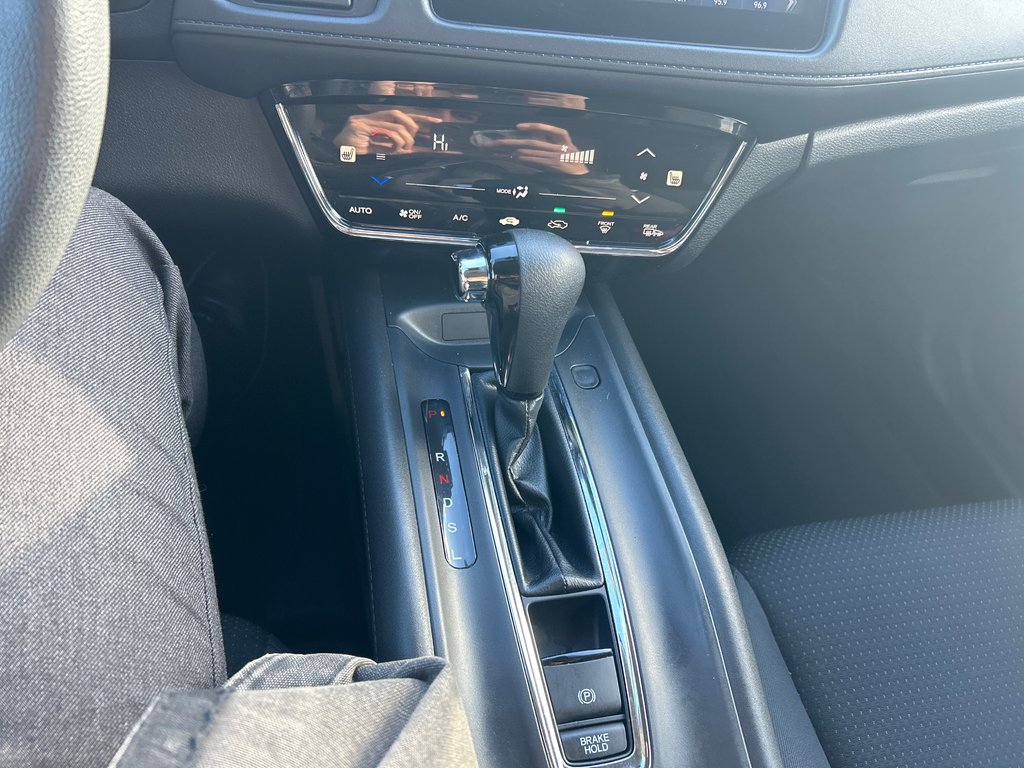 2020 Honda HR-V LX AWD SIÈGES CHAUFFANTS in Boucherville, Quebec - 18 - w1024h768px