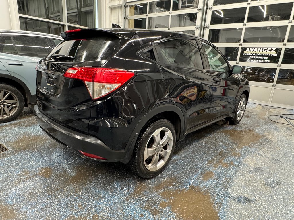 2021 Honda HR-V LX in Boucherville, Quebec - 5 - w1024h768px