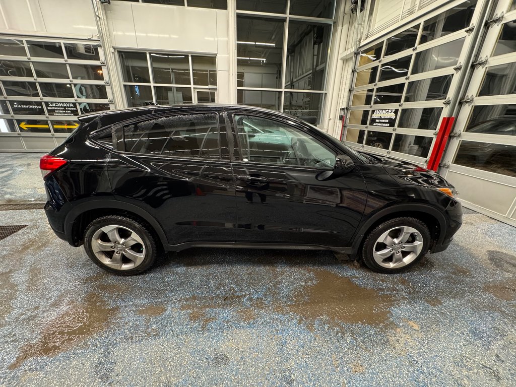 2021 Honda HR-V LX in Boucherville, Quebec - 4 - w1024h768px