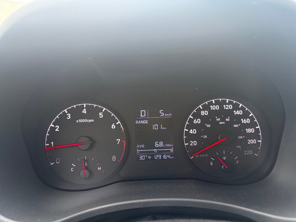 2019 Hyundai Accent Essential ENSEMBLE CONFORT in Boucherville, Quebec - 9 - w1024h768px