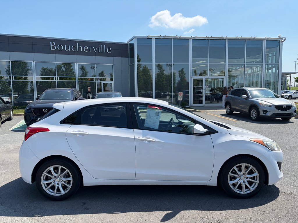 2016 Hyundai Elantra GT GL AUTOMATIQUE A/C BLUETOOTH in Boucherville, Quebec - 12 - w1024h768px