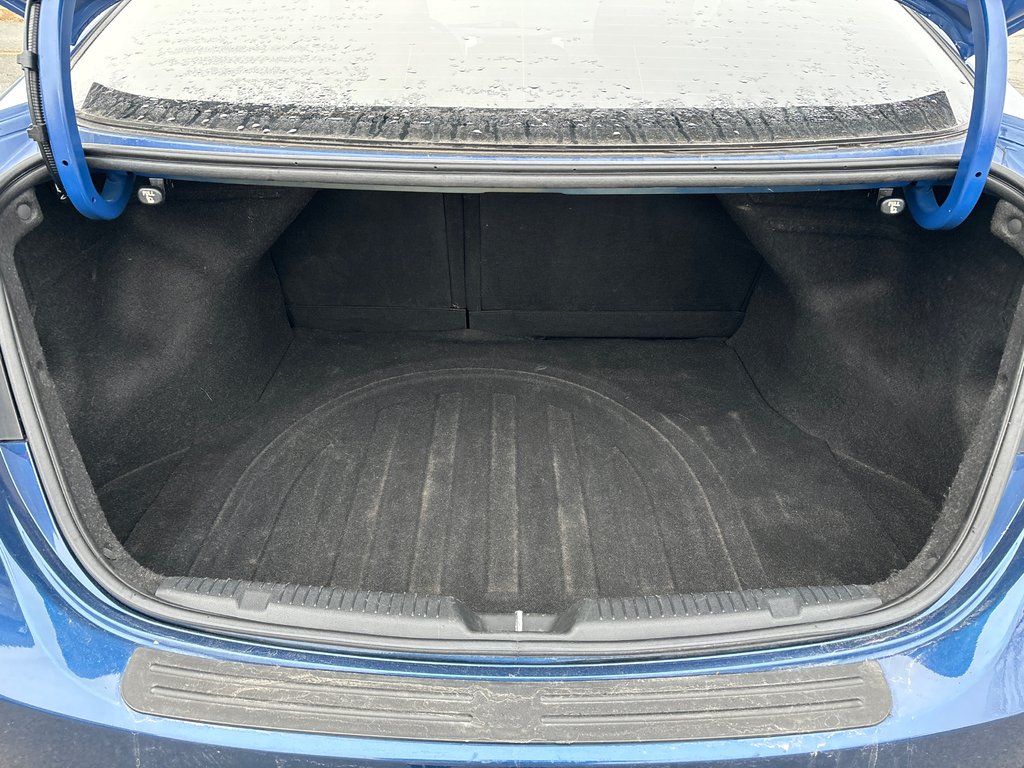 2015 Hyundai Elantra GL, AIR, SIÈGES CHAUFFANT, PNEUS HIVER INCLUS in Boucherville, Quebec - 20 - w1024h768px