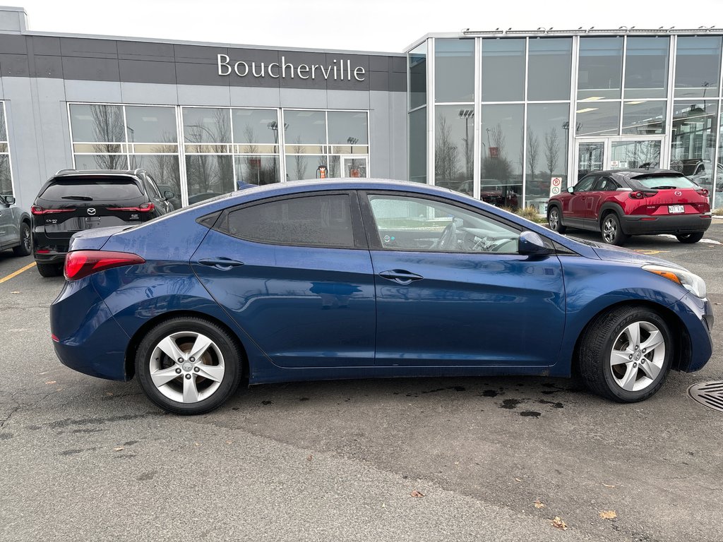 2015 Hyundai Elantra GL, AIR, SIÈGES CHAUFFANT, PNEUS HIVER INCLUS in Boucherville, Quebec - 12 - w1024h768px