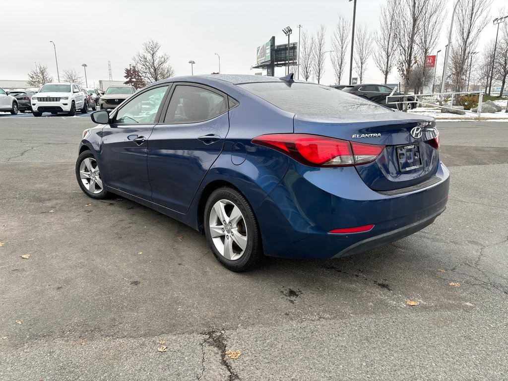 2015 Hyundai Elantra GL, AIR, SIÈGES CHAUFFANT, PNEUS HIVER INCLUS in Boucherville, Quebec - 7 - w1024h768px