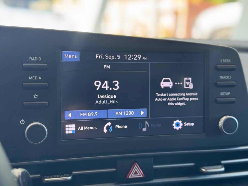 2023 Hyundai Elantra Preferred Caméra De Recul in Terrebonne, Quebec - 15 - w1024h768px
