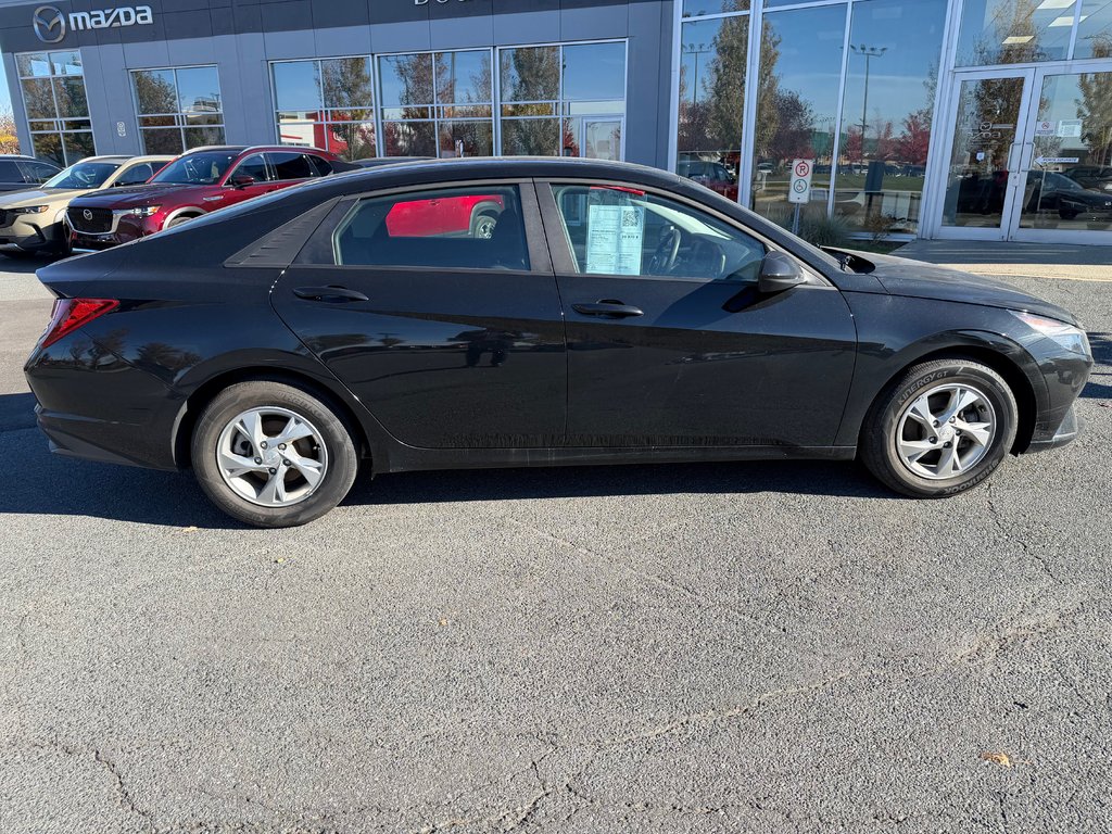 2023 Hyundai Elantra Essential, AUT, BAS KM, GARANTIE in Boucherville, Quebec - 12 - w1024h768px