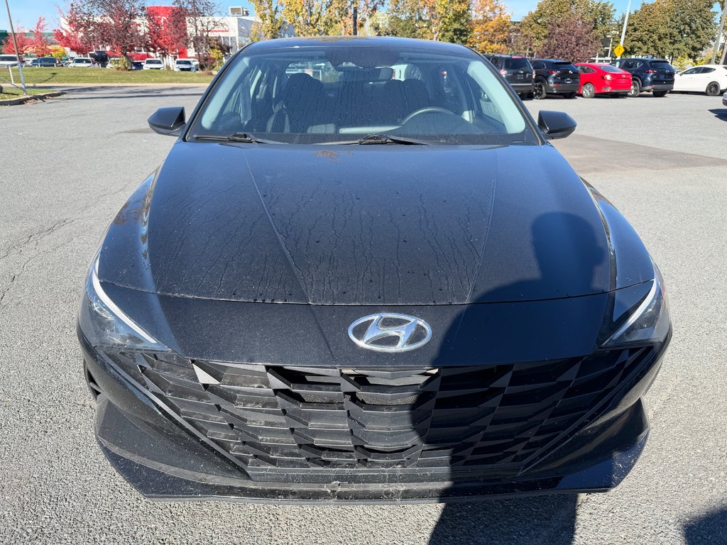 2023 Hyundai Elantra Essential, AUT, BAS KM, GARANTIE in Boucherville, Quebec - 3 - w1024h768px