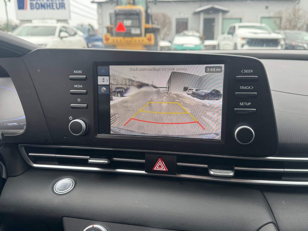 2025 Hyundai Elantra Preferred in Terrebonne, Quebec - 20 - w1024h768px