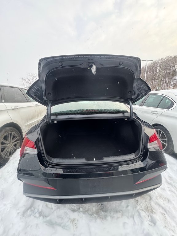 2025 Hyundai Elantra Preferred in Terrebonne, Quebec - 24 - w1024h768px