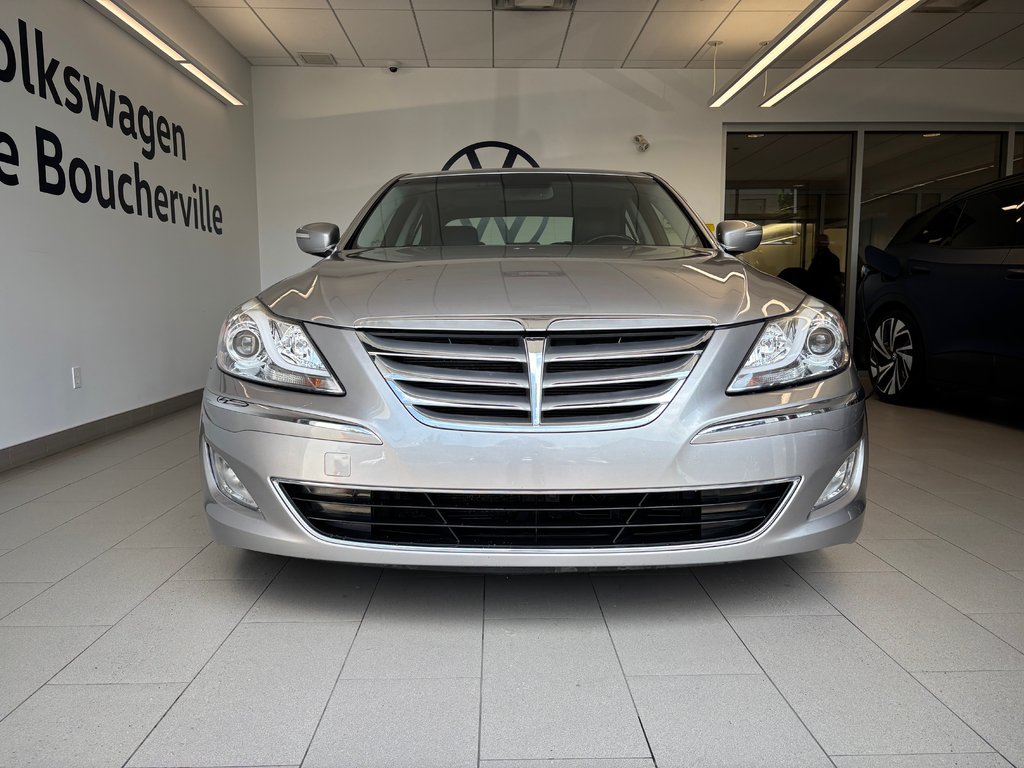 Hyundai Genesis sedan 3.8 2012 à Boucherville, Québec - 12 - w1024h768px