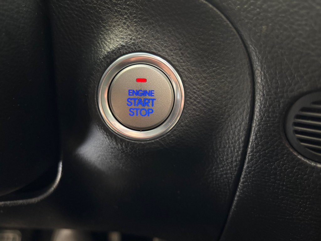 Hyundai Genesis sedan 3.8 2012 à Boucherville, Québec - 24 - w1024h768px