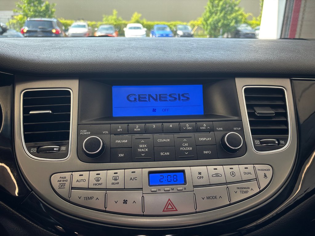 Hyundai Genesis sedan 3.8 2012 à Boucherville, Québec - 23 - w1024h768px