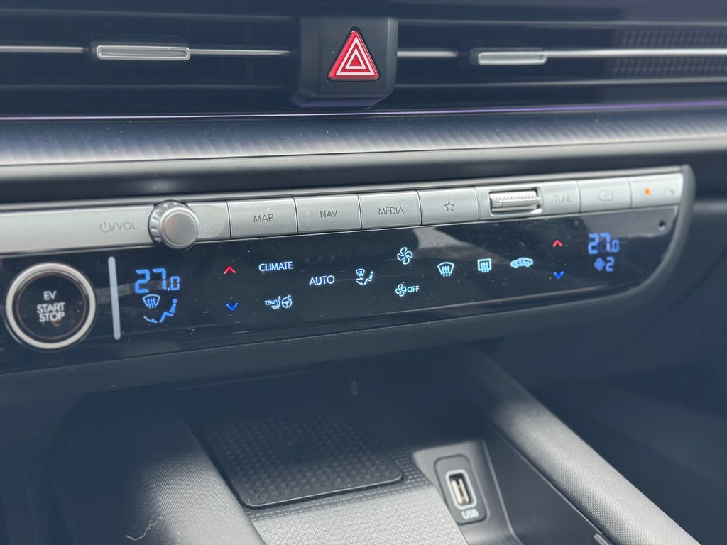 2024 Hyundai IONIQ 6 ULTIMATE Long Range AWD in Terrebonne, Quebec - 19 - w1024h768px