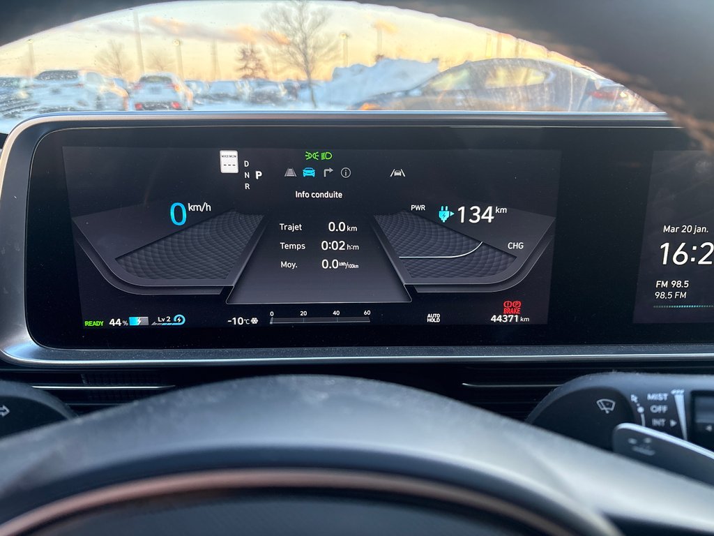 Hyundai IONIQ 6 Preferred,GARANTIE,JAMAIS ACCIDENTÉ,LONG RANGE 2024 à Boucherville, Québec - 7 - w1024h768px