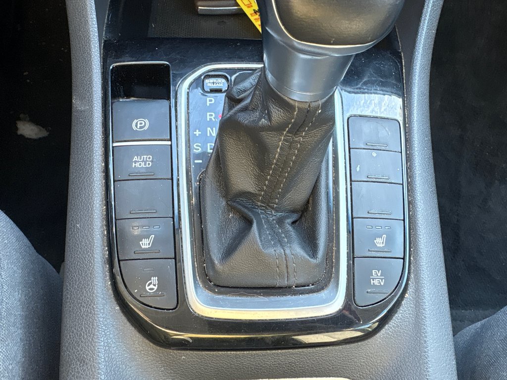 Hyundai IONIQ PREFFERRED PLUGIN HYBRID JAMAIS ACCIDENTÉ GARANTIE 2022 à Boucherville, Québec - 15 - w1024h768px