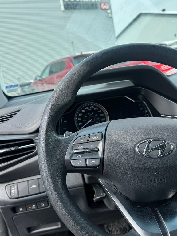 Hyundai Ioniq Plug-In Hybrid Essential Bas Kilométrage 2022 à Terrebonne, Québec - 14 - w1024h768px
