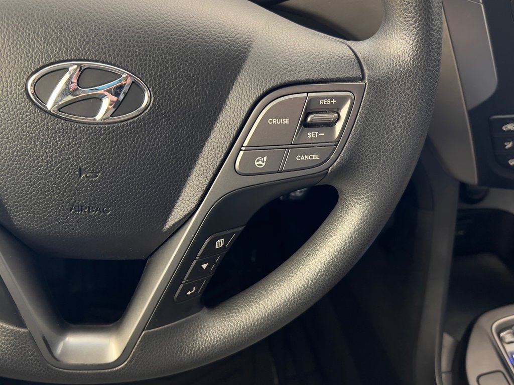 2016 Hyundai Santa Fe Sport 2.4L in Boucherville, Quebec - 23 - w1024h768px