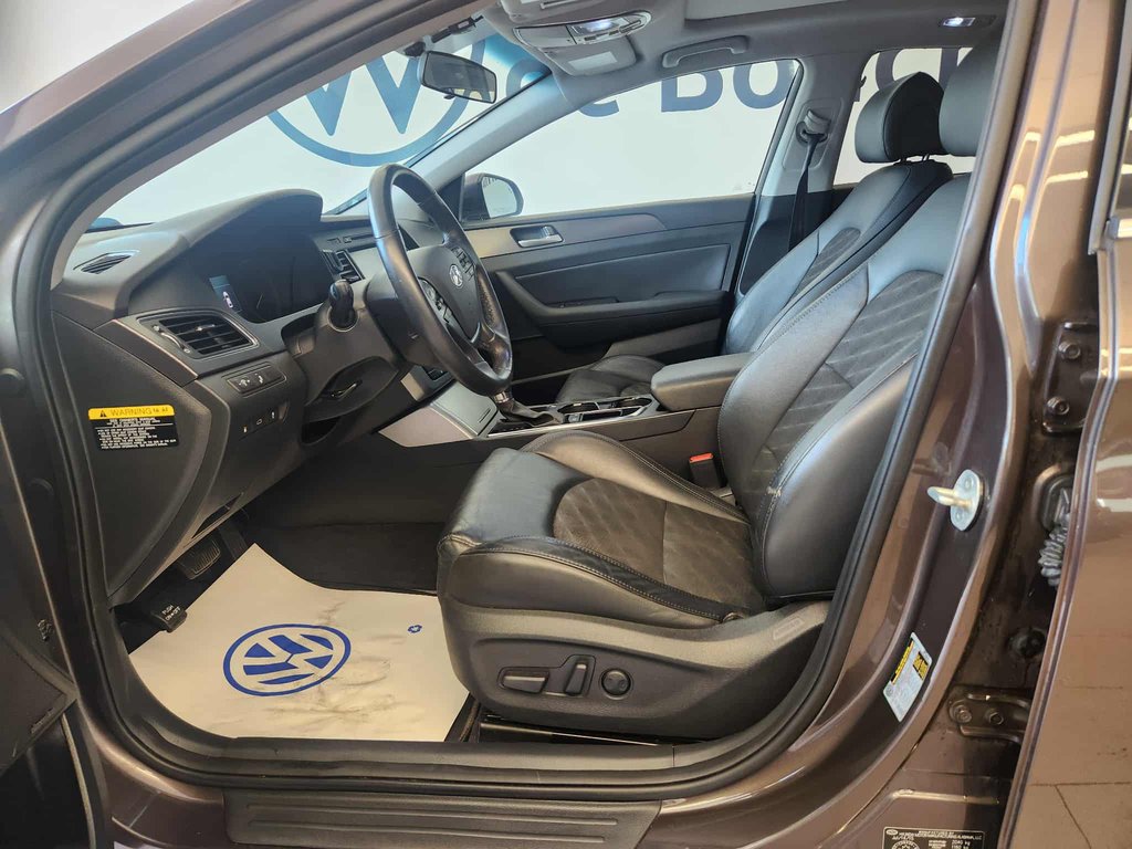 Hyundai Sonata 2.4L Sport Tech 2016 à Boucherville, Québec - 17 - w1024h768px