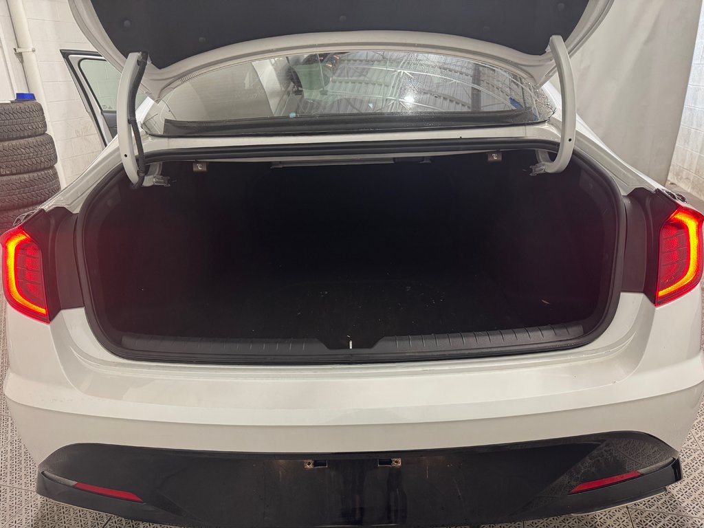 2022 Hyundai Sonata N Line sièges et volant chauffants in Terrebonne, Quebec - 23 - w1024h768px