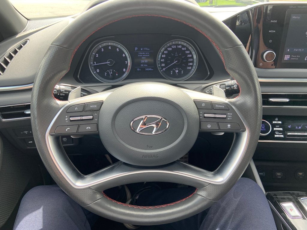 Hyundai Sonata Sport BAS KM GARANTIE JAMAIS ACCIDENTÉ TOIT CUIR 2022 à Boucherville, Québec - 17 - w1024h768px