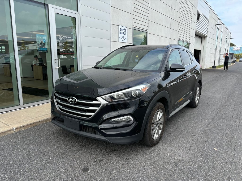 Hyundai Tucson Luxury 2017 à Boucherville, Québec - 1 - w1024h768px